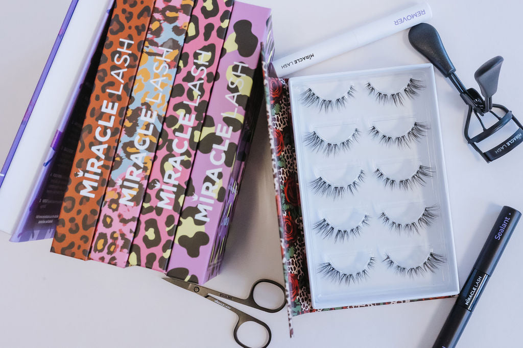 lash boxes with accessories