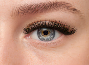 eye with eye candy lash
